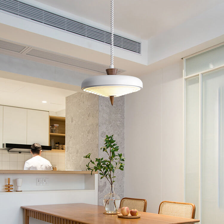 ZenithIron Japanische Hängelampe | Industrielles Design | Walnussholz | Höhenverstellbar | Einflammige Pendelleuchte