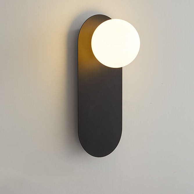AuraGlow Nordic Wandlampe mit Glasring | Minimalistisches Design | Einflammige LED-Wandleuchte für Wohnräume