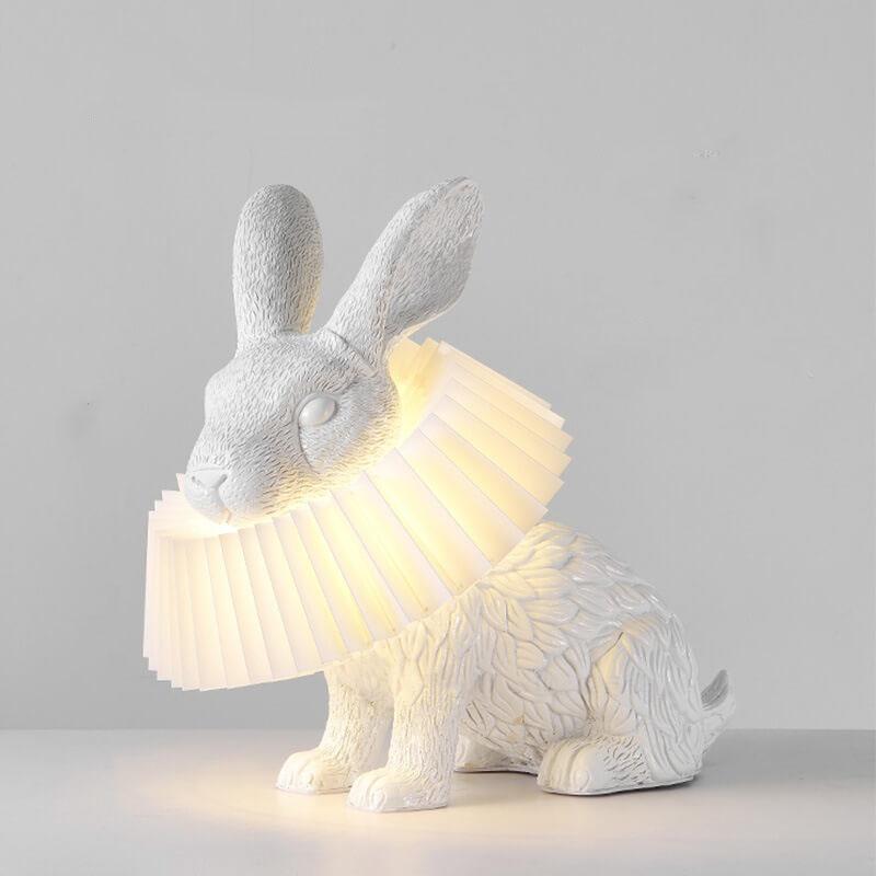 BunnyBright Kreative LED Tischlampe | Resin-Häschen-Design | Warm- & Weißlicht | Deko & Stimmungslicht für Zuhause