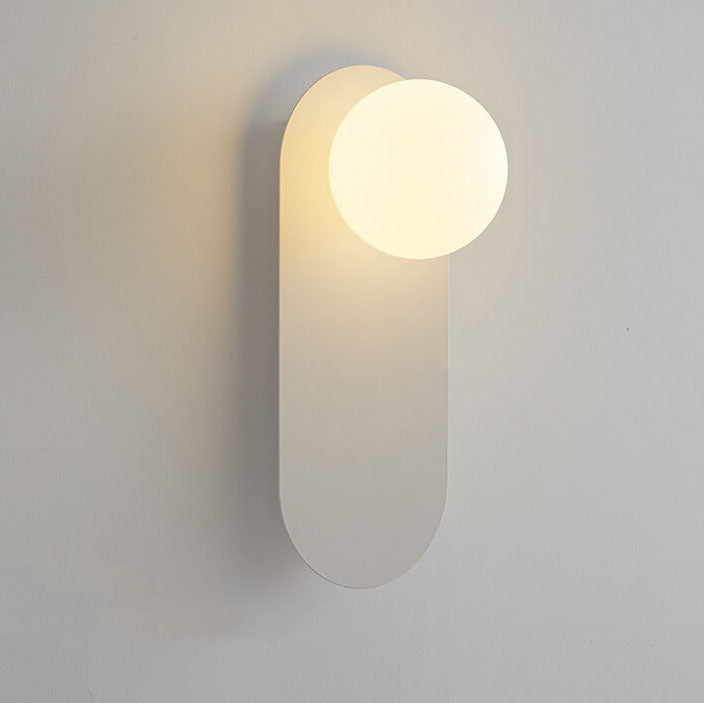 AuraGlow Nordic Wandlampe mit Glasring | Minimalistisches Design | Einflammige LED-Wandleuchte für Wohnräume