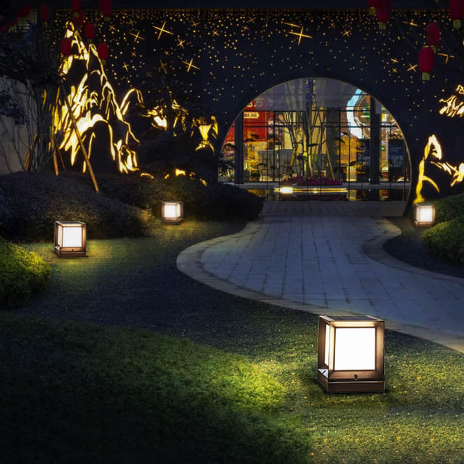 LumeEdge LED Solarleuchte | Quadratisches Design | Wasserdicht | Außenbeleuchtung für Rasen & Zaun | Verschiedene Größen