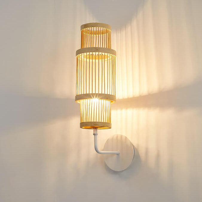ZyloBeam Wandleuchte | Modernes Bambusdesign | Zylindrische 1-Licht Wandleuchte | Stilvolle Beleuchtung für Wohnräume