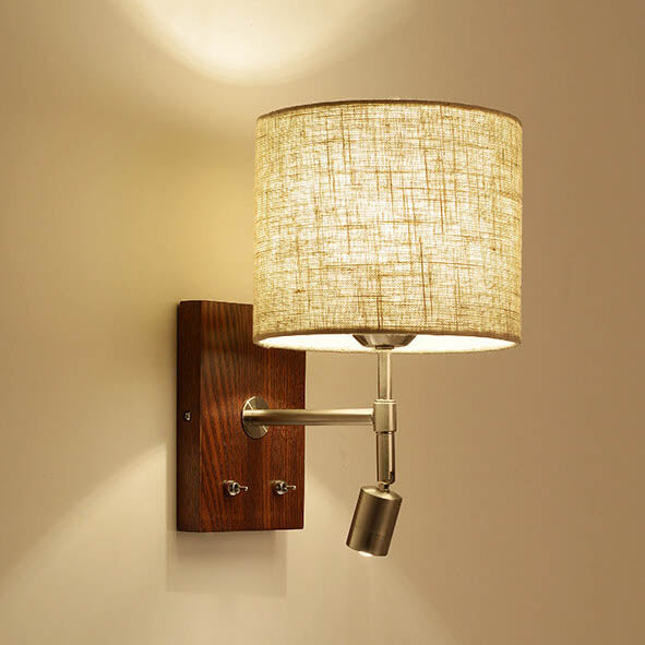 WoodenGlow Wandlampe | Moderner Stoffschirm & Holzsockel | Elegante Wandbeleuchtung | Verschiedene Optionen
