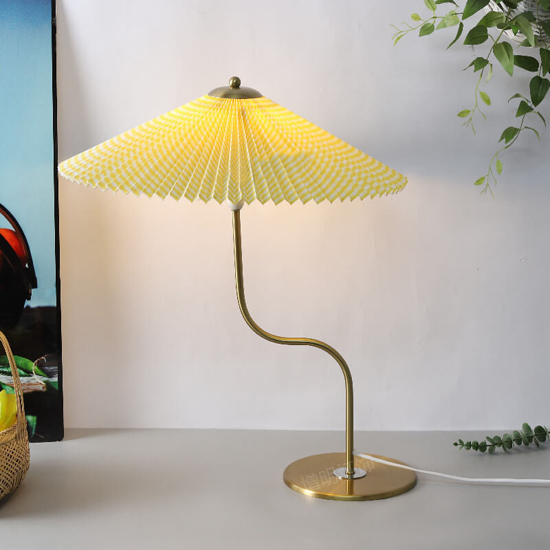 LumiCharm Retro Tischlampe Schirm Design | Faltenschirm | Dekorative Lampe | Stimmungslicht für Zuhause