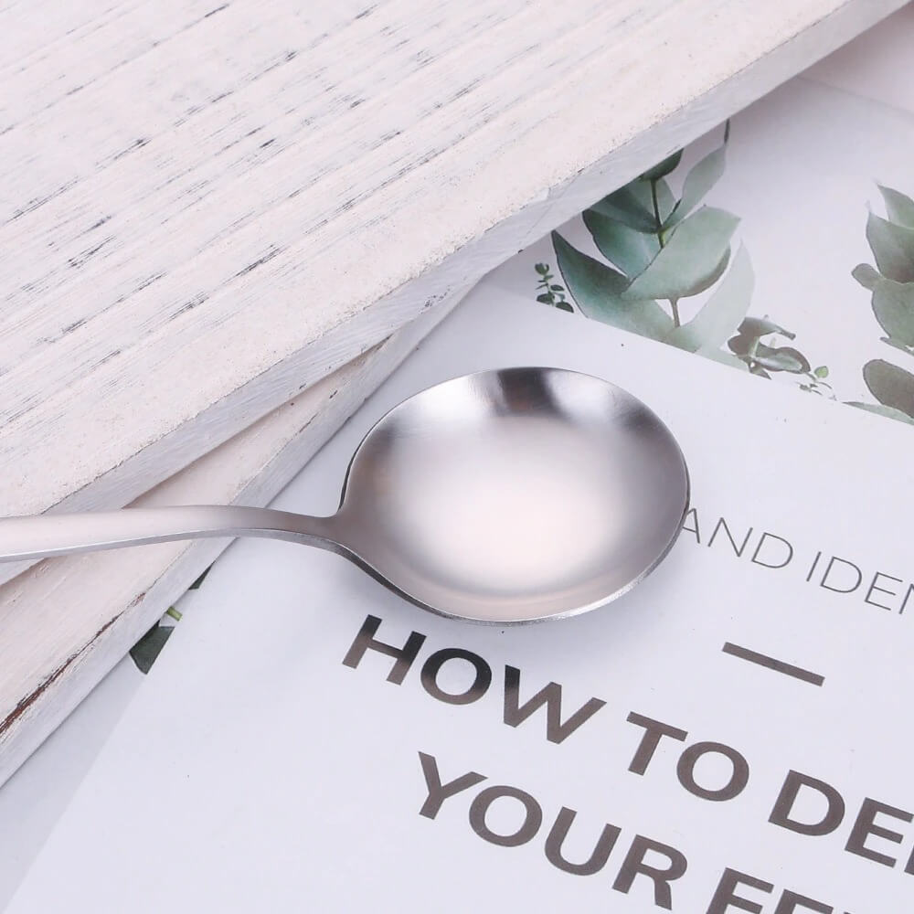 SilverGleam Modernes Besteckset | Edelstahl Utensilienset | Hochwertiges Silberbesteck für jede Gelegenheit