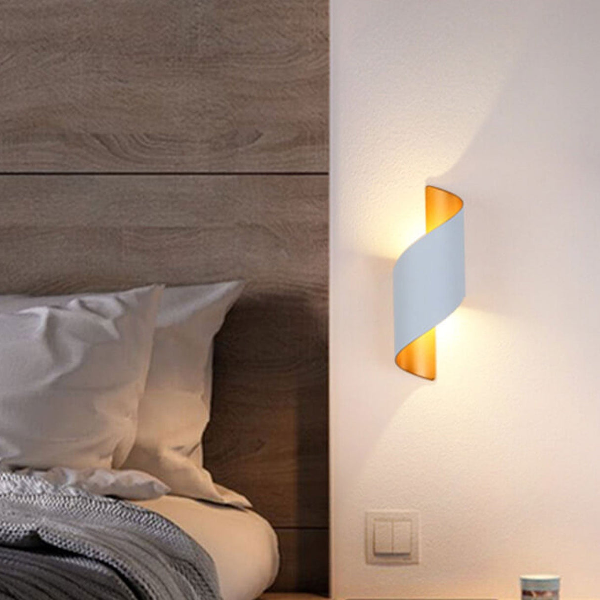 AquaBend LED Außenwandleuchte | Wasserdicht | Modernes Design | Energiesparend | Beleuchtung für Außenbereiche