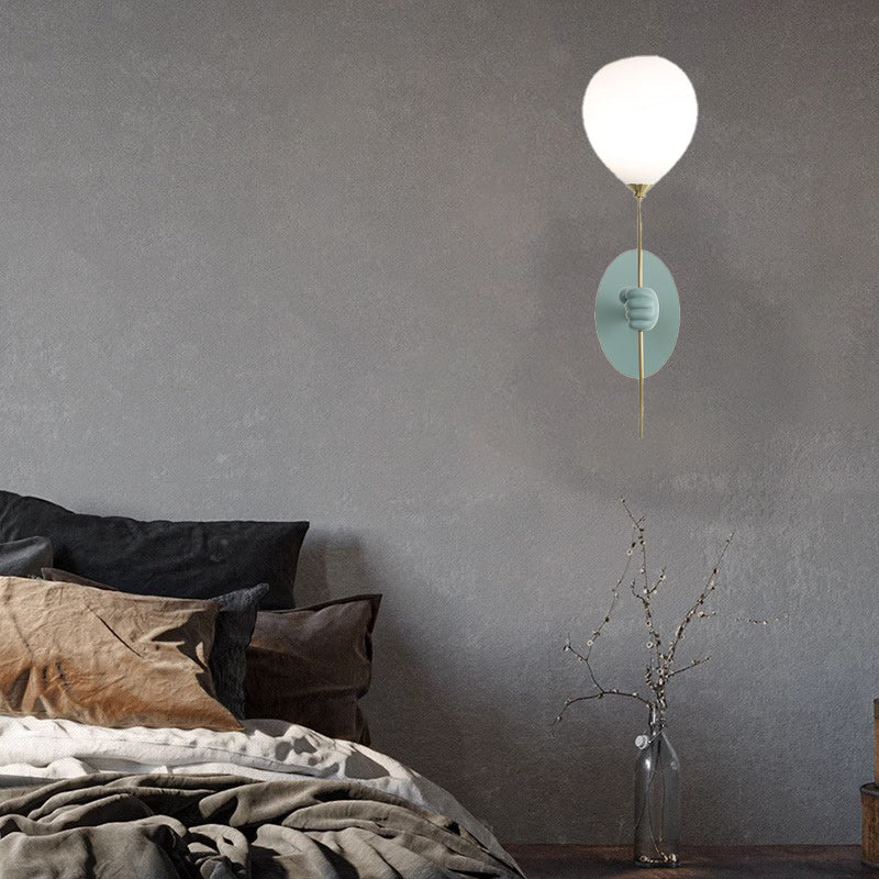 BrightBuddy Wandleuchte | Einzigartiges Cartoon-Design | Glas & Harz | 1-Licht | Perfekt für Kinderzimmer