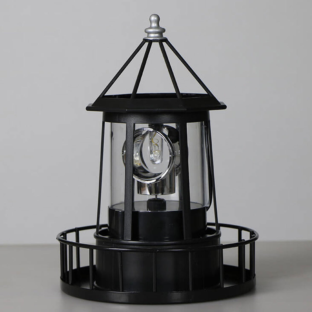 SolarSpin LED Gartenleuchte | Rotierender Turm | Solarbetrieben | Deko & Landschaftsbeleuchtung