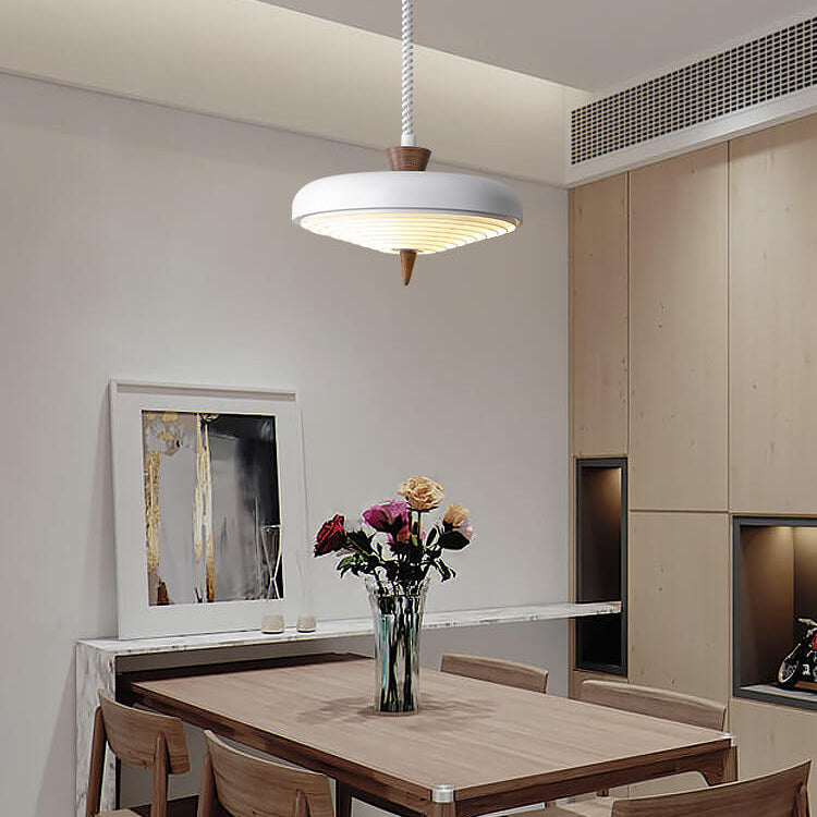 ZenithIron Japanische Hängelampe | Industrielles Design | Walnussholz | Höhenverstellbar | Einflammige Pendelleuchte