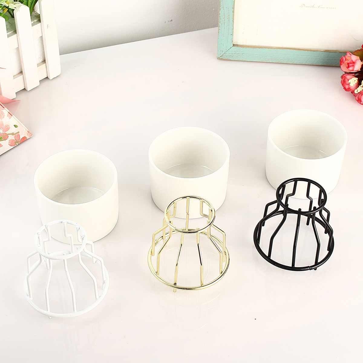 Artévo Eisen-Keramik Design Vase | Modernes Gittermuster | Elegante Dekoration | Für Wohnzimmer & Büro