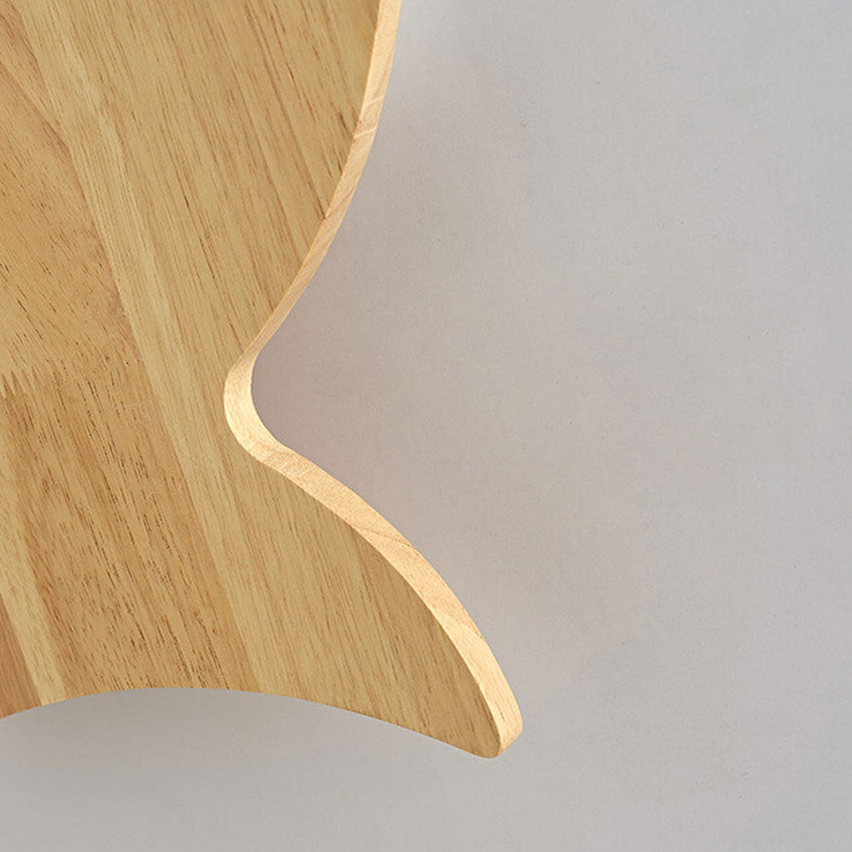 Fynnora Nordic Wandlampe | Eiche & Acryl | Minimalistisches Fisch-Design | LED Beleuchtung