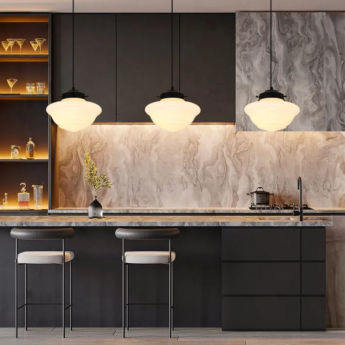 GlasElegance Vintage Pendelleuchte | Milchglas & Geometrisches Design | Wohnzimmer | Esszimmer | Retro-Stil