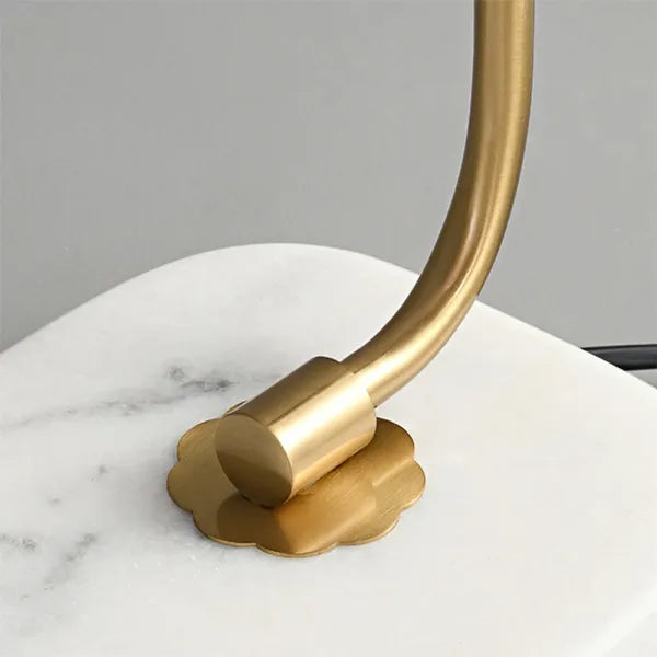 Aurion Metall Glas Tischlampe | Stilvolles Design | Stimmungsvolle Beleuchtung für Zuhause