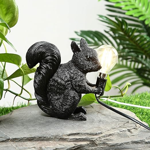 SquirrelBright Nordische Eichhörnchen Tischlampe | Designer-Deko | LED Stimmungslicht | Perfekt für Zuhause