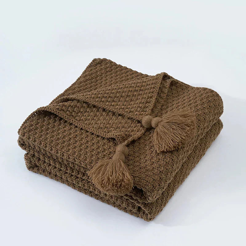 NordiWrap Gestrickte Wolldecke mit Quasten | Nordic Design | Kuschelig & Elegant | Perfekt für Zuhause
