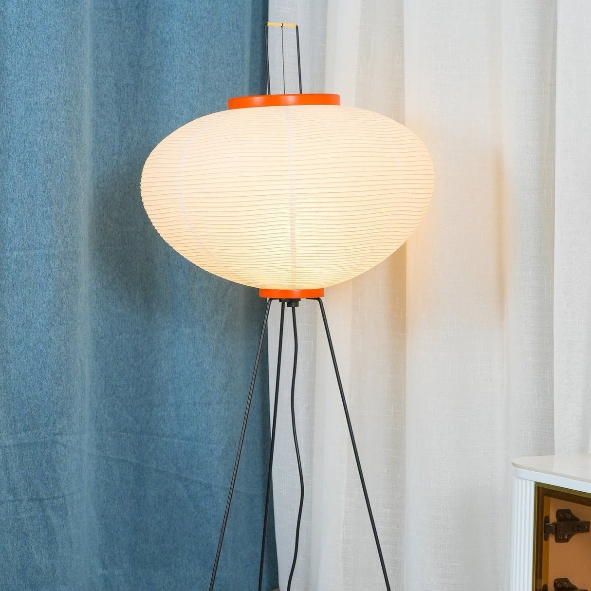 SereniLum Reispapier Stehlampe | Minimalistisches Design | Warmweißes LED-Licht | Nachhaltige Deko für Zuhause