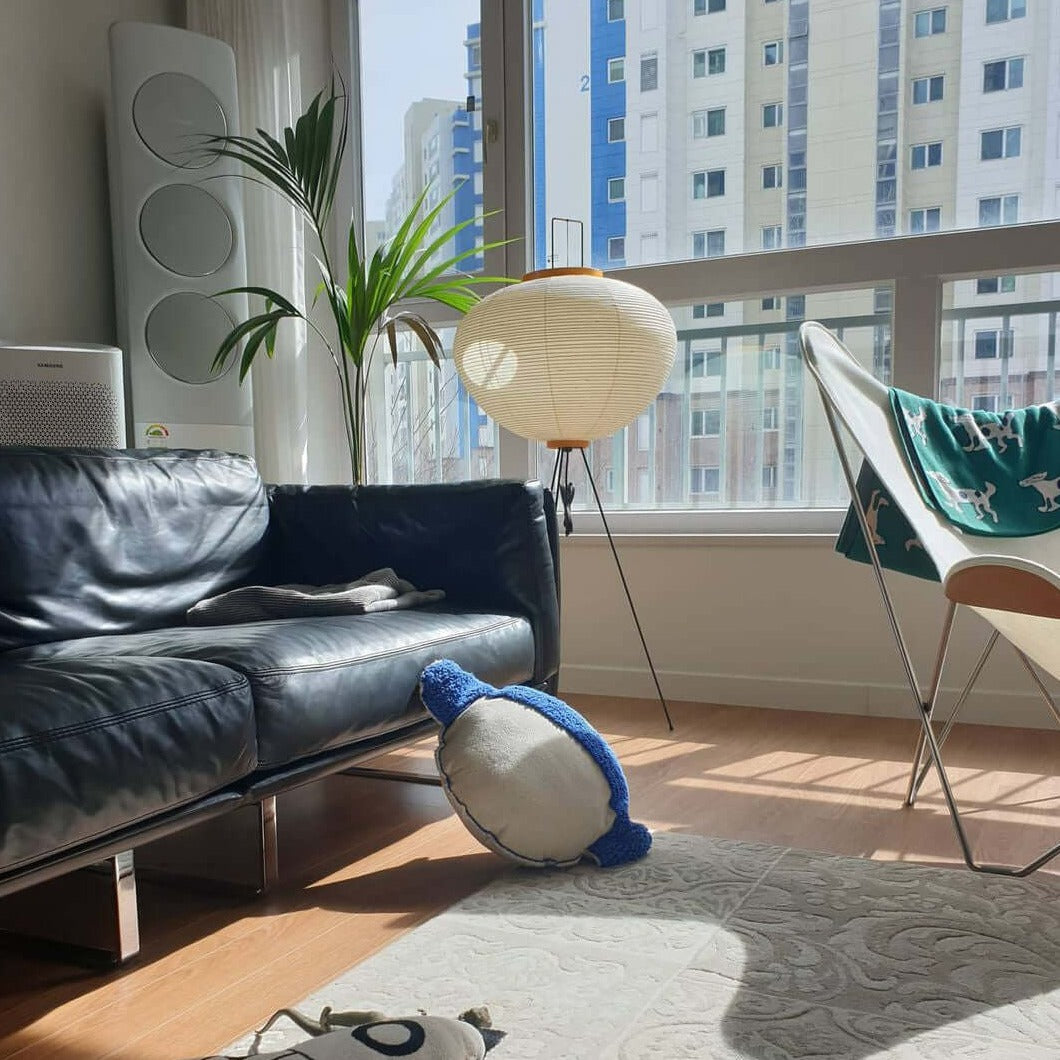 SereniLum Reispapier Stehlampe | Minimalistisches Design | Warmweißes LED-Licht | Nachhaltige Deko für Zuhause