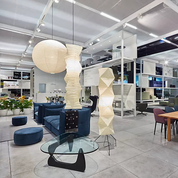 SereniLum Reispapier Stehlampe | Minimalistisches Design | Warmweißes LED-Licht | Nachhaltige Deko für Zuhause