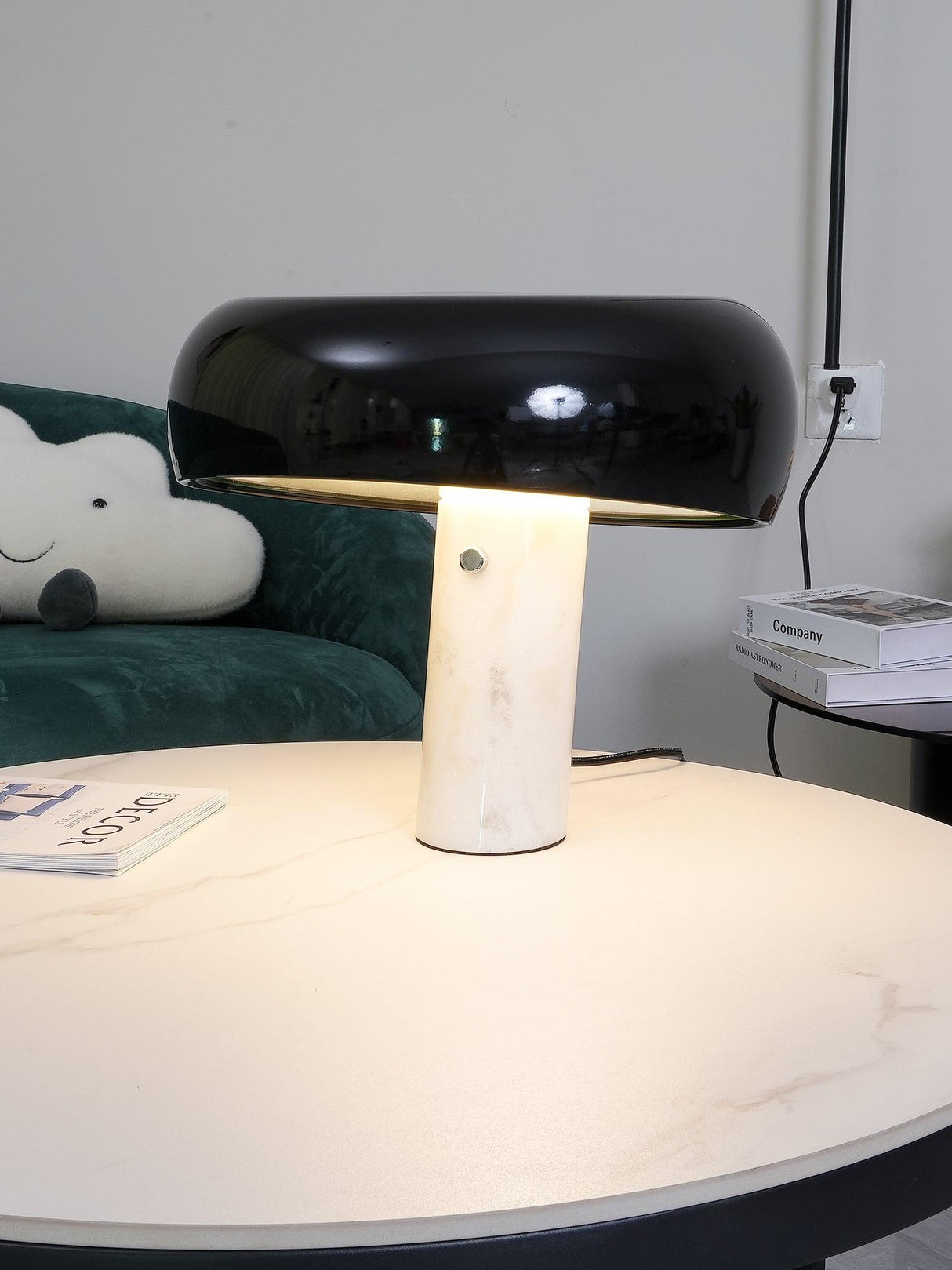 MarbleGlow Design Tischlampe | Marmor-Dekoration | LED-Licht | Elegante Beleuchtung für Zuhause