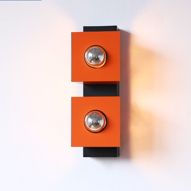 IronGleam Wandleuchte | Rechteckiger Eisenschirm | 2 Lichter | Retro-Stil für Wohnzimmer