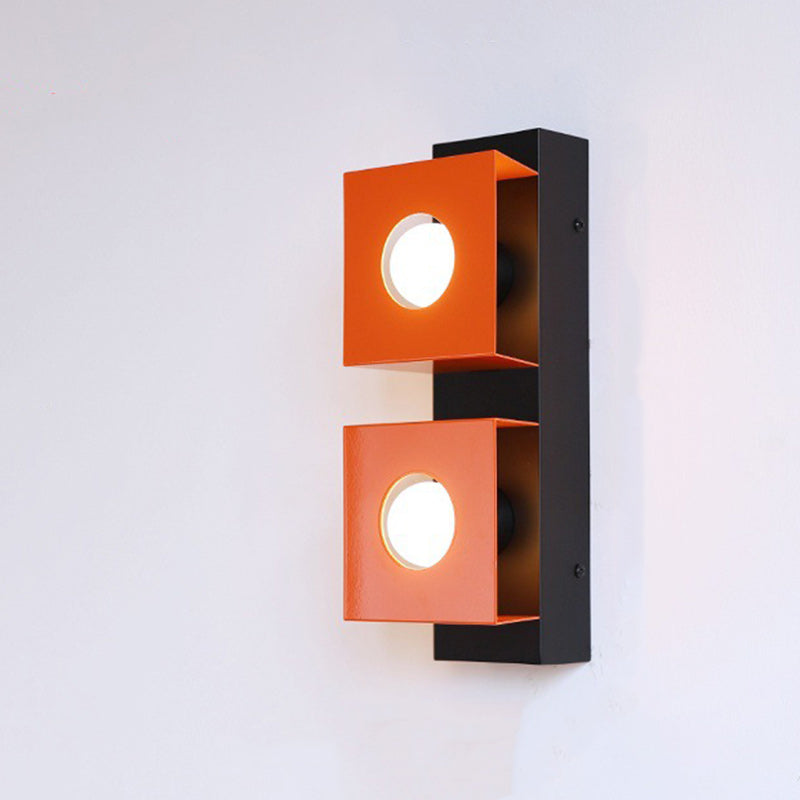 IronGleam Wandleuchte | Rechteckiger Eisenschirm | 2 Lichter | Retro-Stil für Wohnzimmer