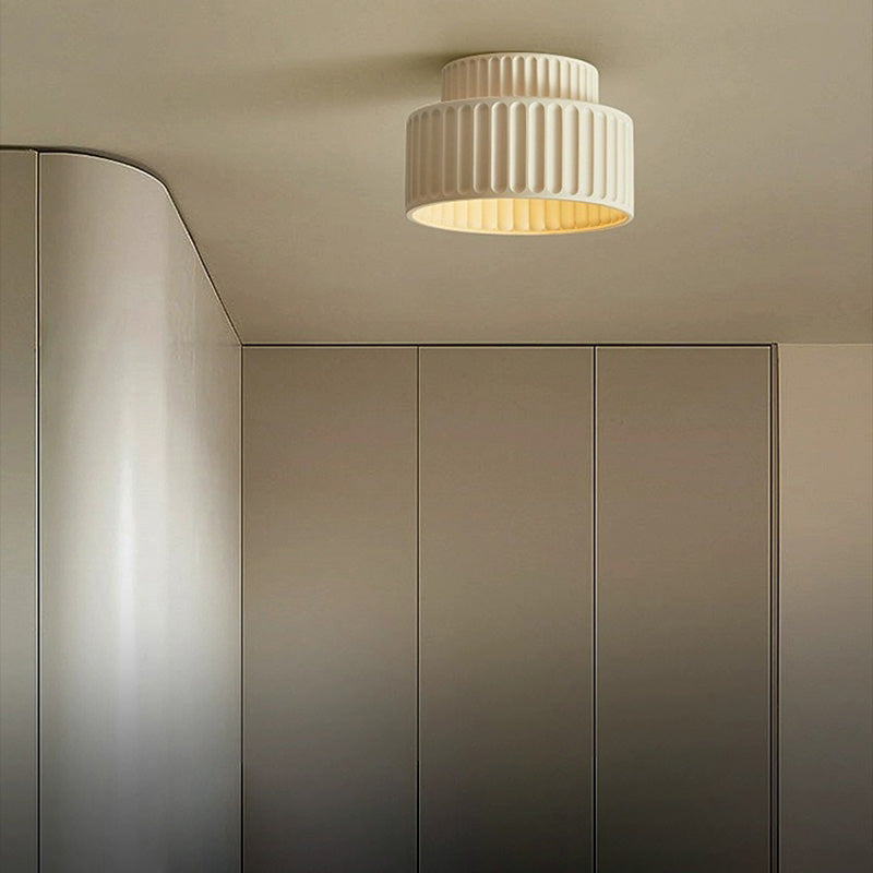 Vividura Nordic Deckenleuchte | Halb bündig montiert | Gerippter Zylinder | 1-Licht Harzlampe für Flure
