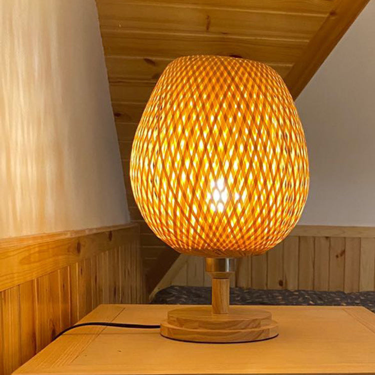 Bamboro Japanisches Design Tischlampe | Handgefertigte Bambus-Weberei | Holz & Metall | Schlafzimmerbeleuchtung