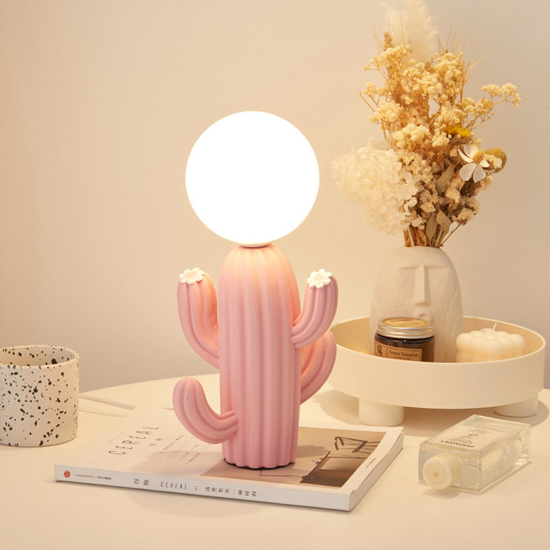 GlowCactus Kreative LED Tischlampe | Harz & Plüsch Design | Stimmungslicht für Schlafzimmer & Deko