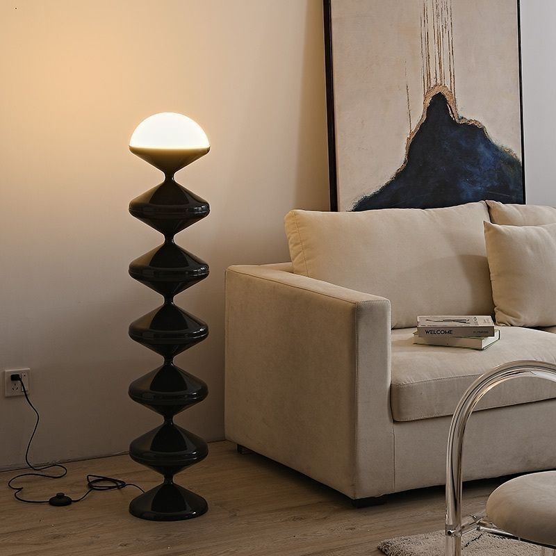 LumierElegance Stehlampe | Französisches Kürbisdesign | Eisen & Acryl | 1 Licht | Perfekt für Wohnzimmer