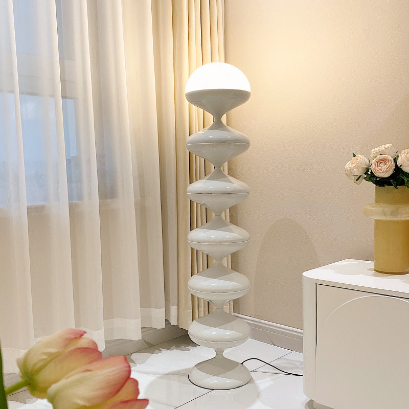 LumierElegance Stehlampe | Französisches Kürbisdesign | Eisen & Acryl | 1 Licht | Perfekt für Wohnzimmer