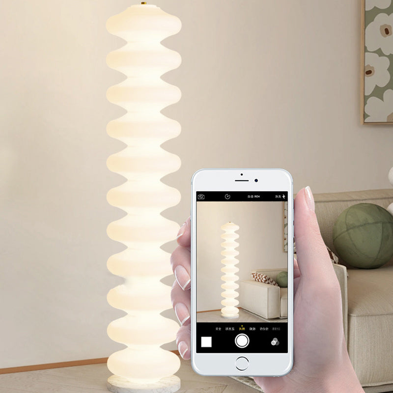 LunaFleur Skandi Design LED Stehleuchte | Dimmbar | Marmor-Optik | Wohnzimmer-Beleuchtung