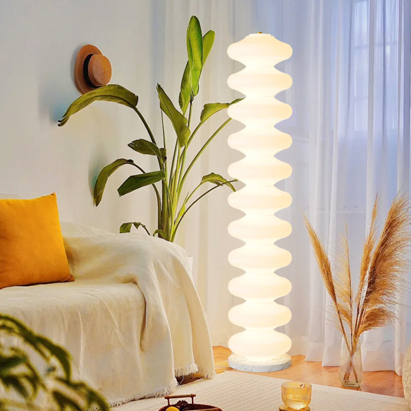 LunaFleur Skandi Design LED Stehleuchte | Dimmbar | Marmor-Optik | Wohnzimmer-Beleuchtung