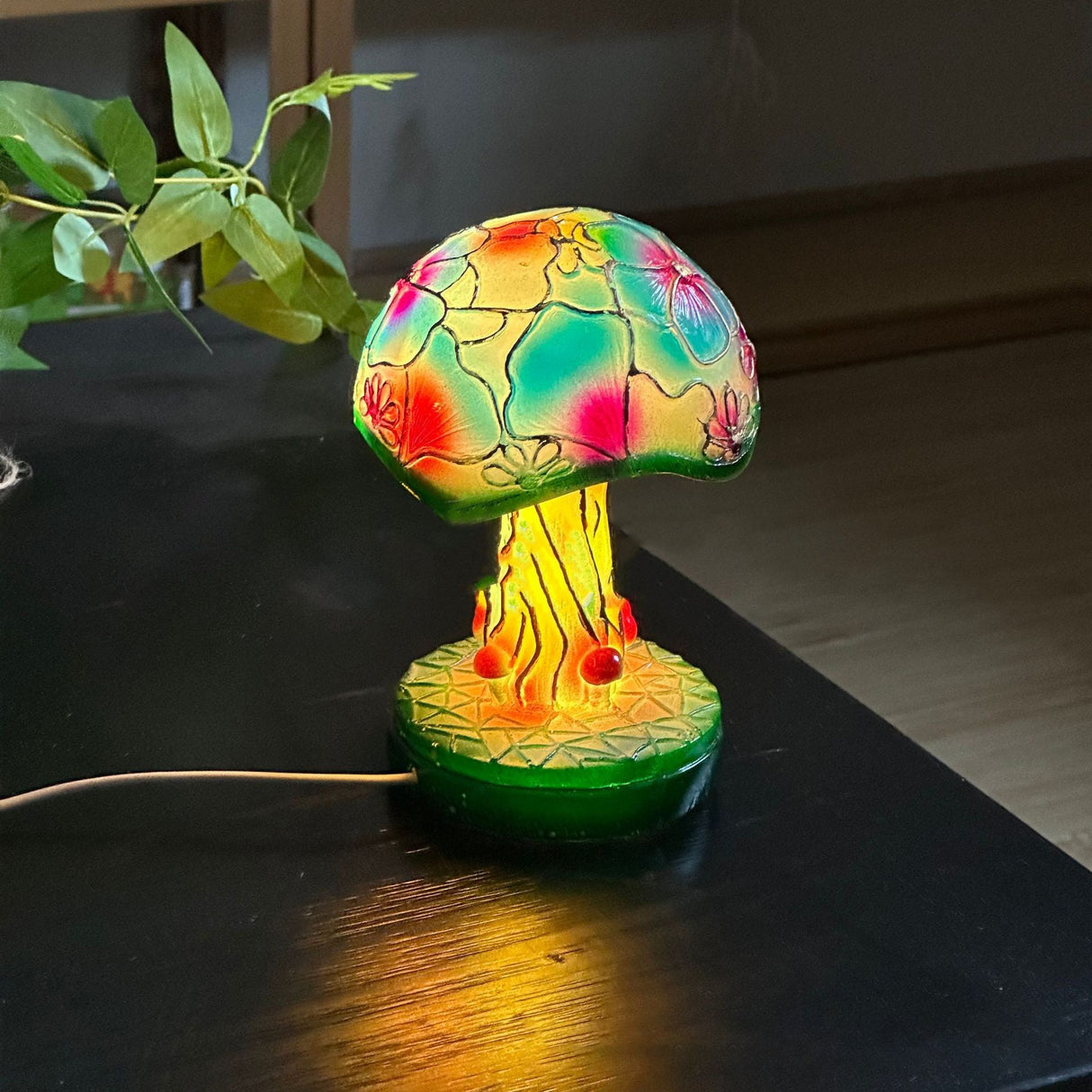 GlowMorphic USB LED Tischlampe | Art Deco Pilzdesign | Harzstruktur | Warmes Licht für Wohnzimmer