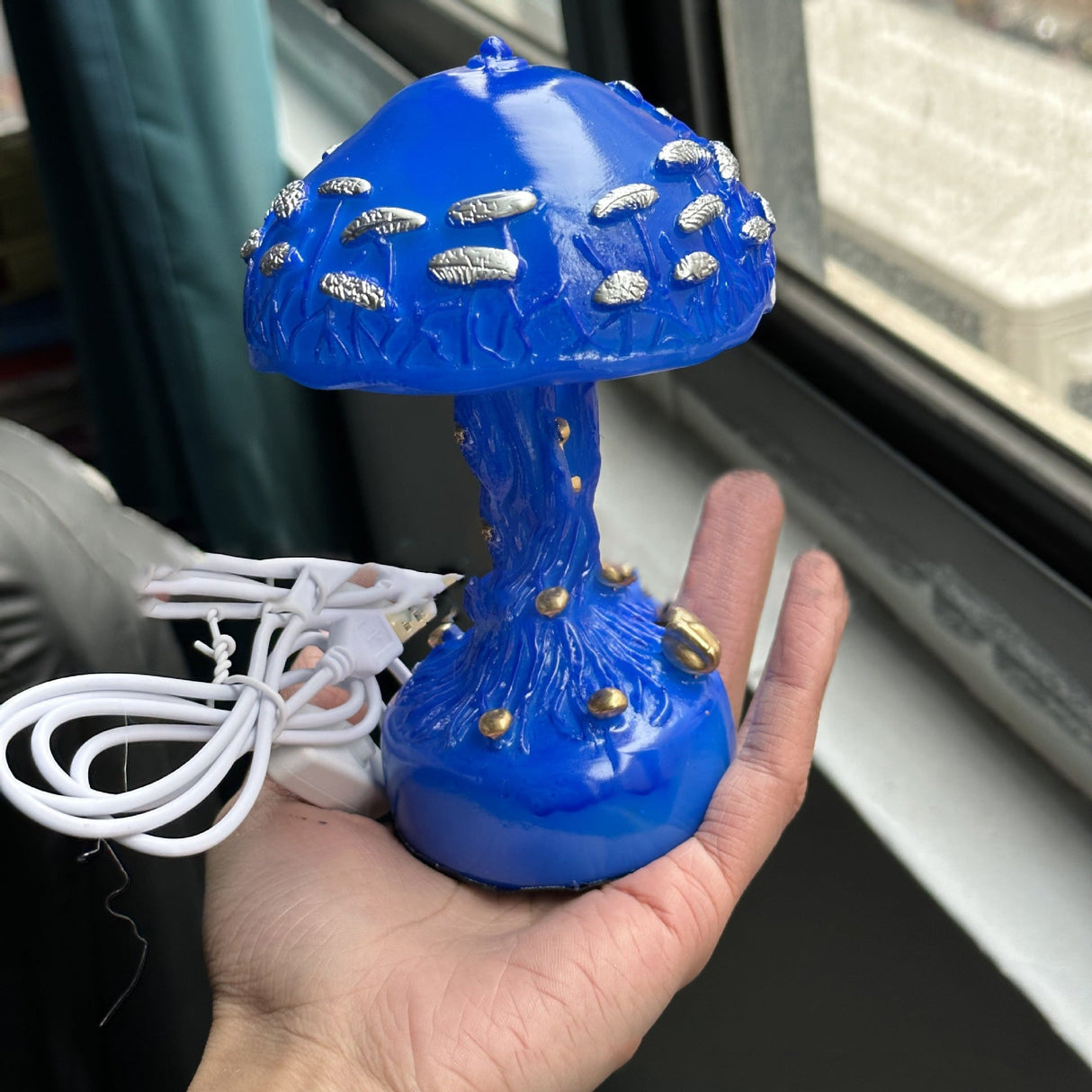 GlowMorphic USB LED Tischlampe | Art Deco Pilzdesign | Harzstruktur | Warmes Licht für Wohnzimmer