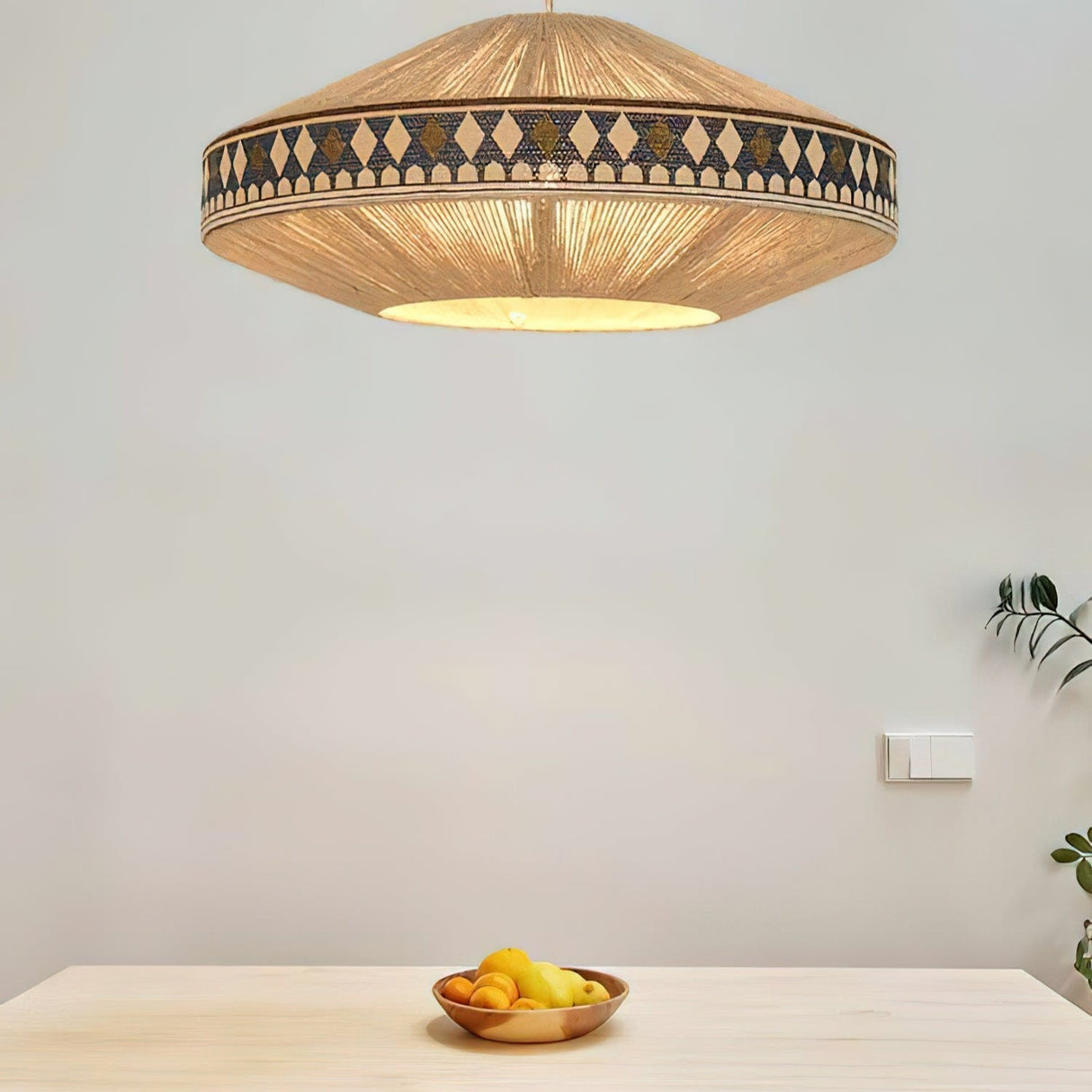 FringeLuxe Bohemian Pendelleuchte | Handgefertigte Quastenlampe | Warmes Ambiente | Stilvolle Beleuchtung