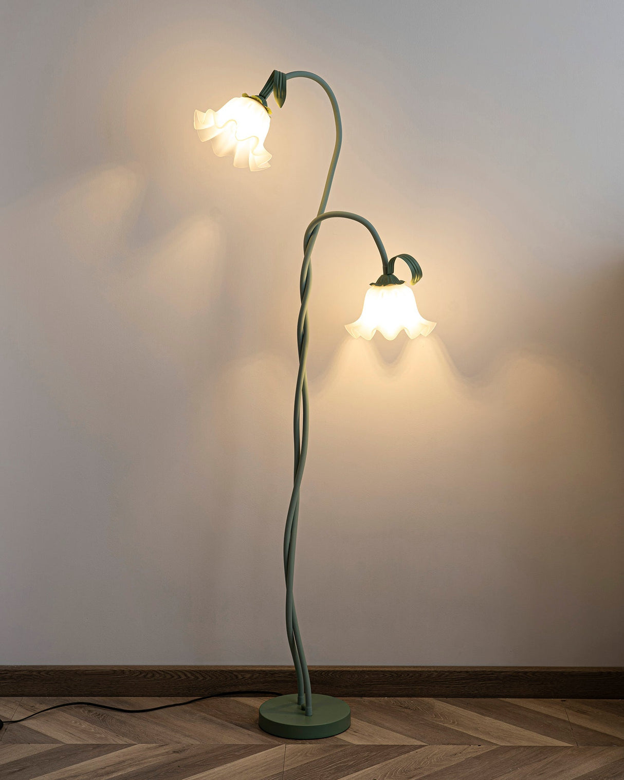 FloraGlow Calla Blumen Stehleuchte | Elegantes Design | LED Beleuchtung | Dekorative Innenleuchte