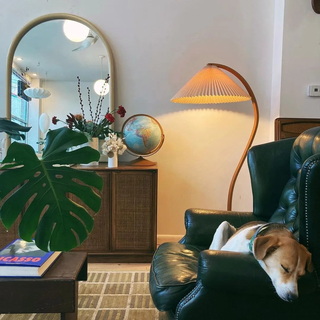 LunaArch Stehleuchte im Caprani Design | LED Beleuchtung | Modernes Holz-Look | Elegante Wohnraum-Deko