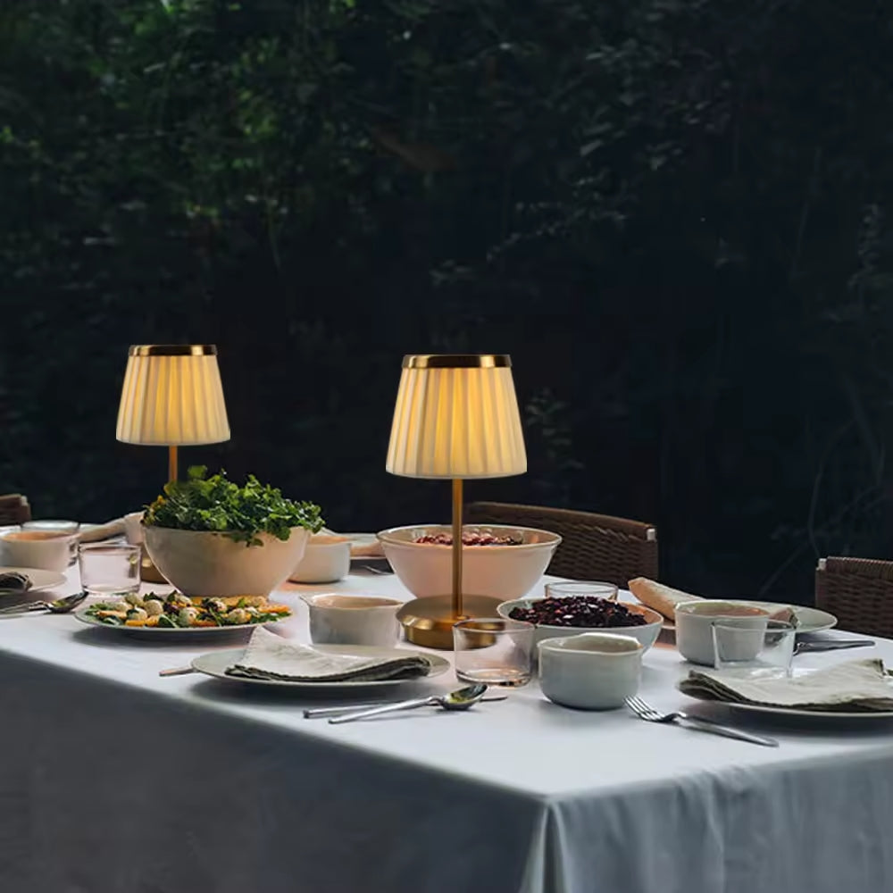 RegalGlow Klassische Eleganz Tischlampe | Stilvolles Design | Perfekte Beleuchtung für Zuhause