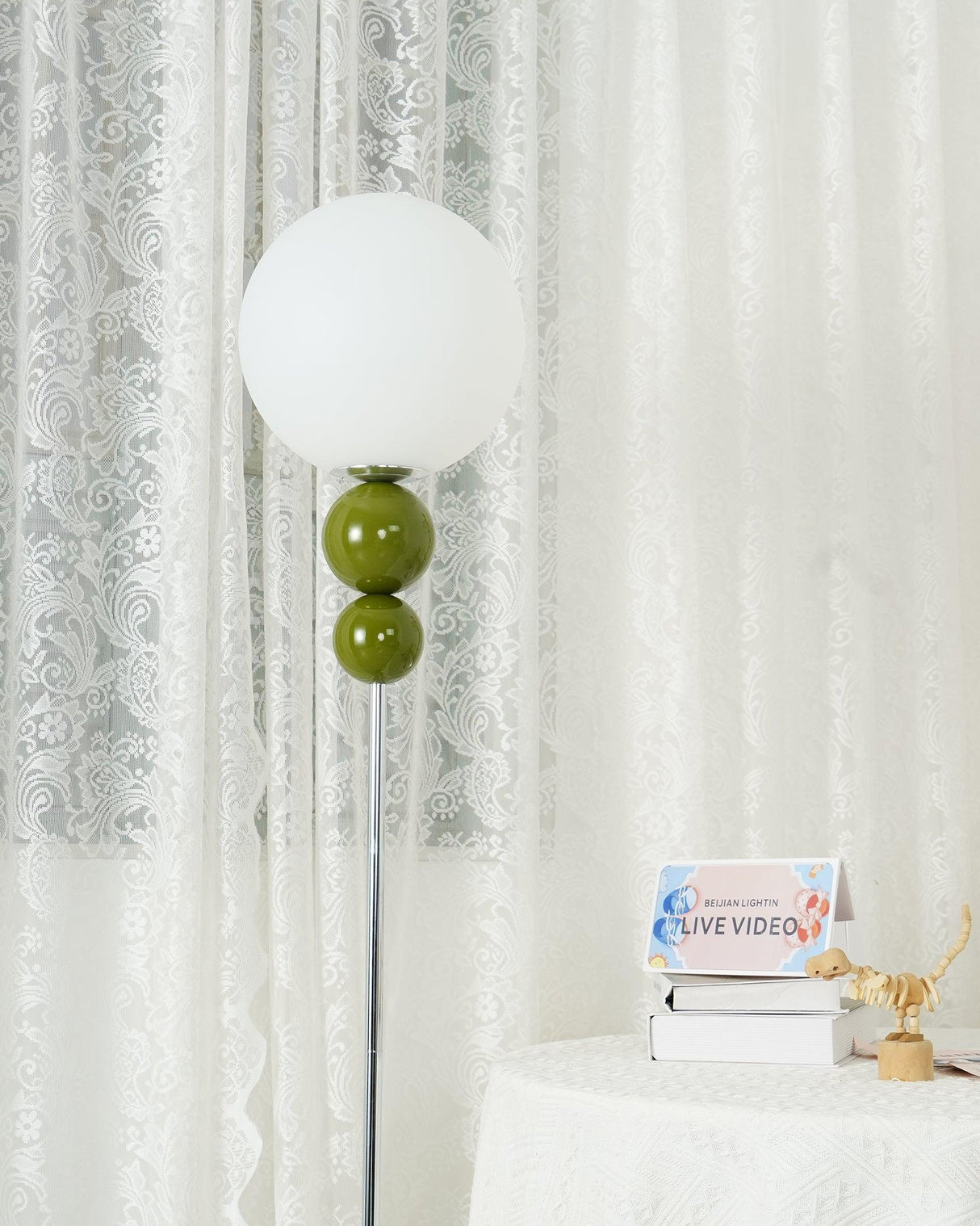 VividGlow Stehleuchte | Modernes LED-Licht | Dimmbar | Stilvolle Beleuchtung für Zuhause