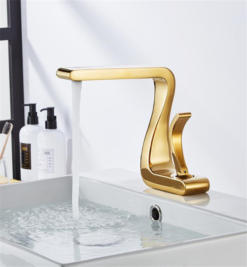 LuxStream Goldene Badezimmerarmatur | Einhandmischer | Messing & Weiß | Luxus Waschbecken Armatur im Modernen Design