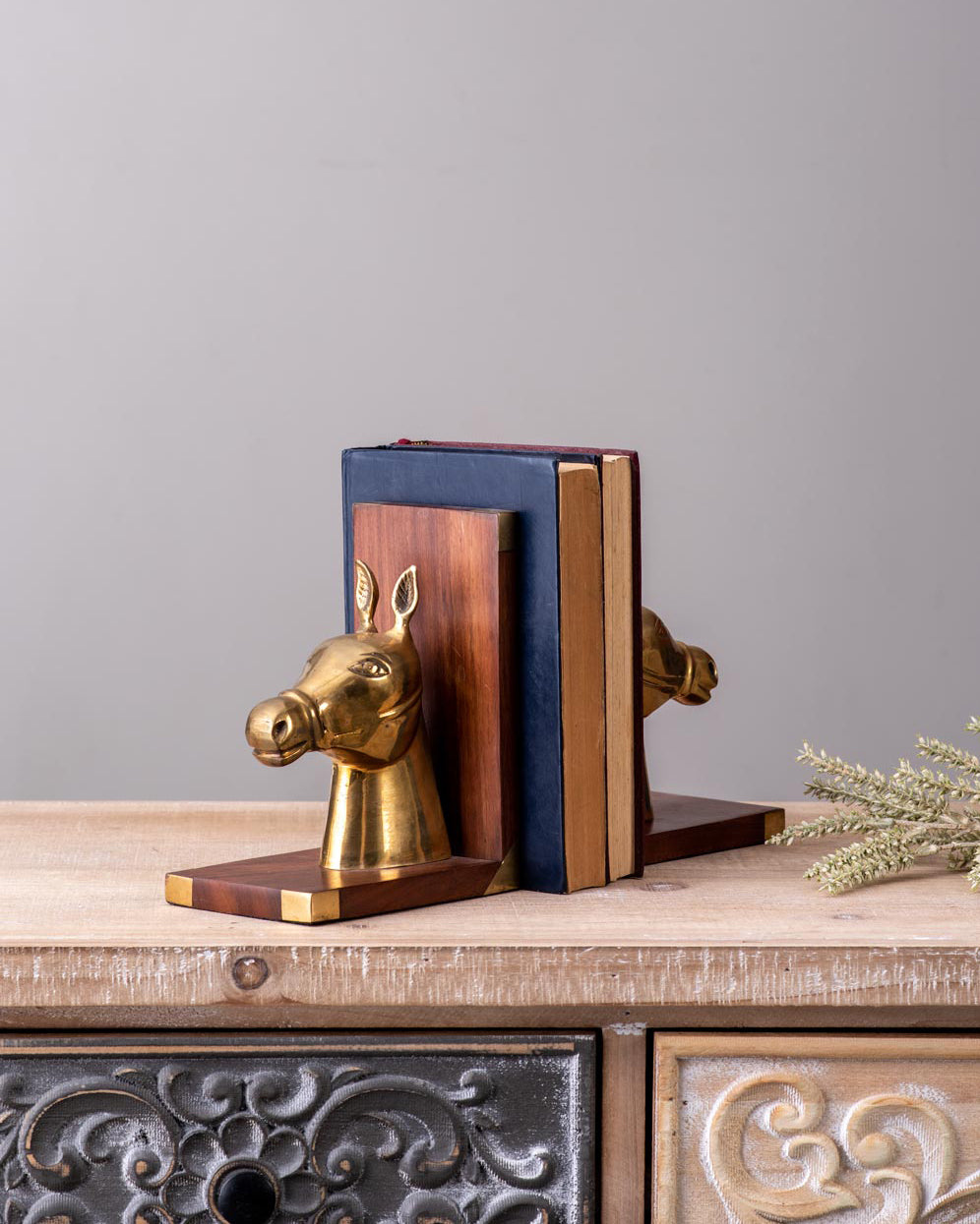 Equilibris Pferde-Buchstütze | Elegantes Design | Hochwertige Dekoration | Funktionale Buchhalterung