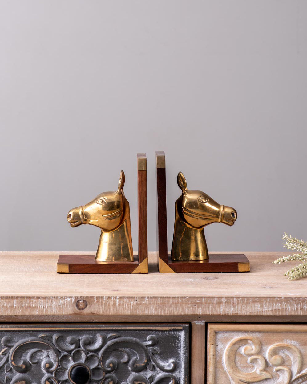 Equilibris Pferde-Buchstütze | Elegantes Design | Hochwertige Dekoration | Funktionale Buchhalterung