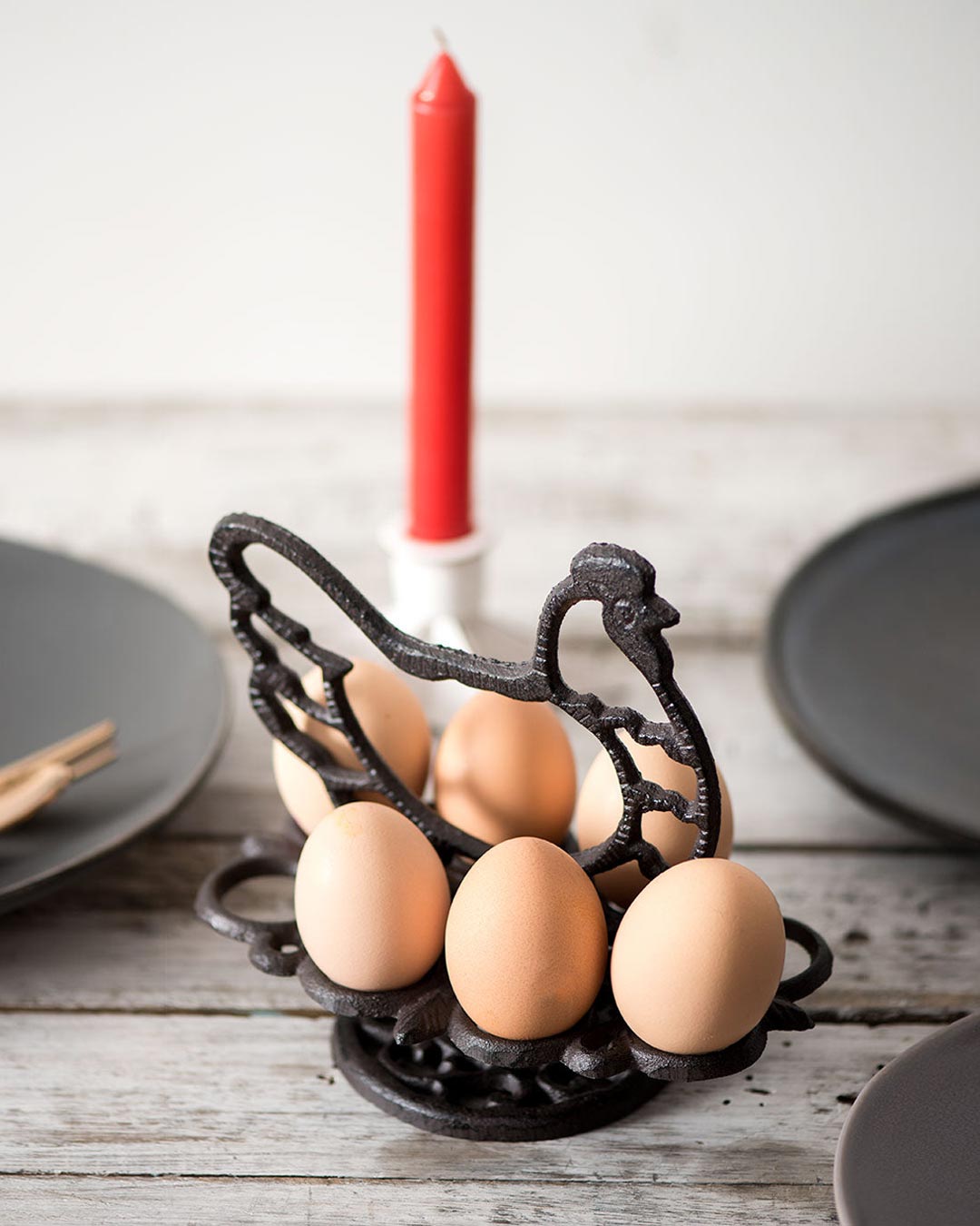 RoostIron Gusseisen Eierhalter | Rustikales Design | Praktischer Eier Caddy | Dekoration für Küche