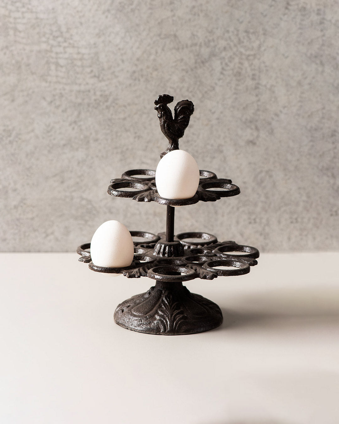RusticRoost Gusseisen Eierdisplay im Hahn-Design | Dekorative Küchenaufbewahrung | Robust & Stilvoll