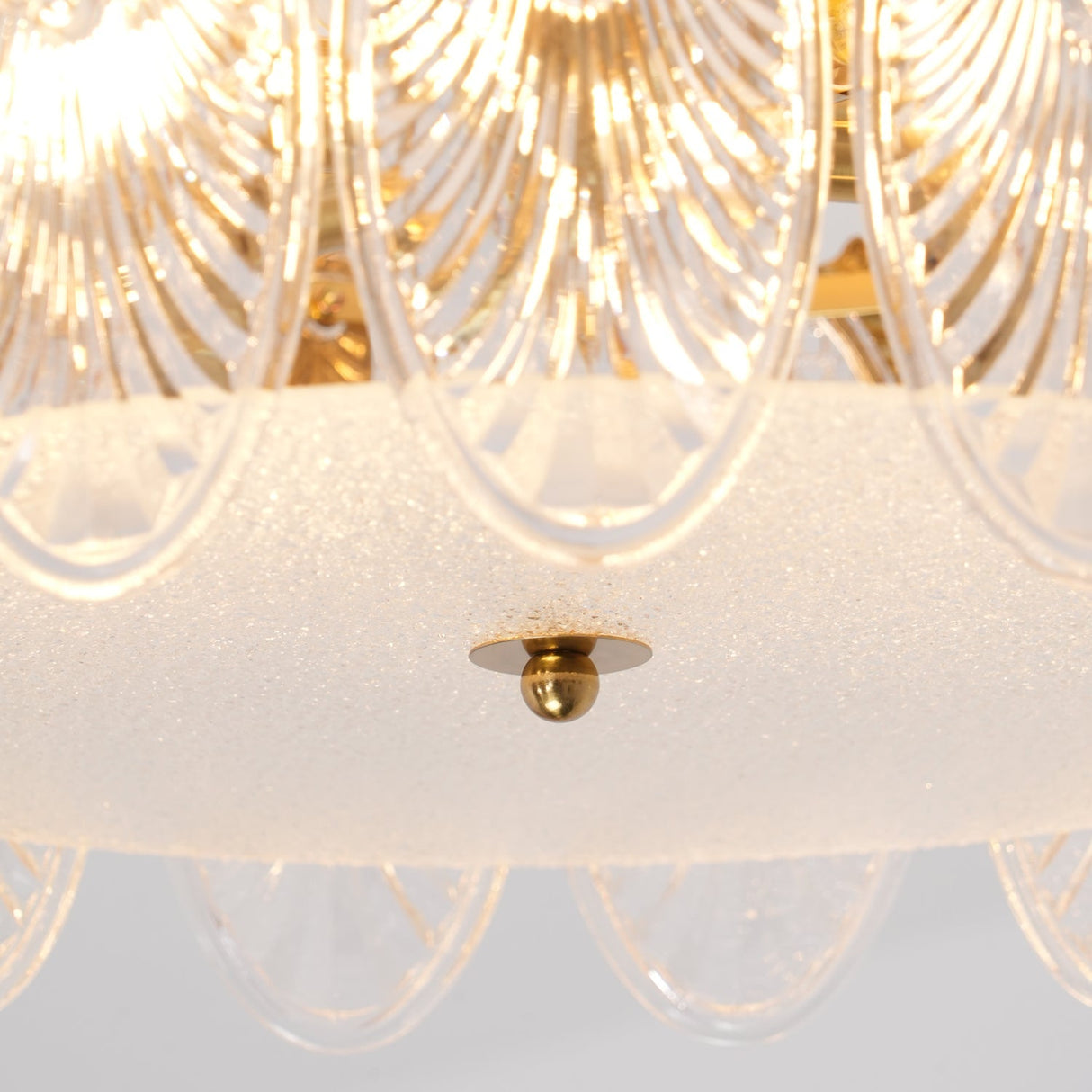 VeraLuxe Decorative Glass Round Chandelier | Elegante Deckenleuchte | Luxus Kronleuchter | Deko für Zuhause