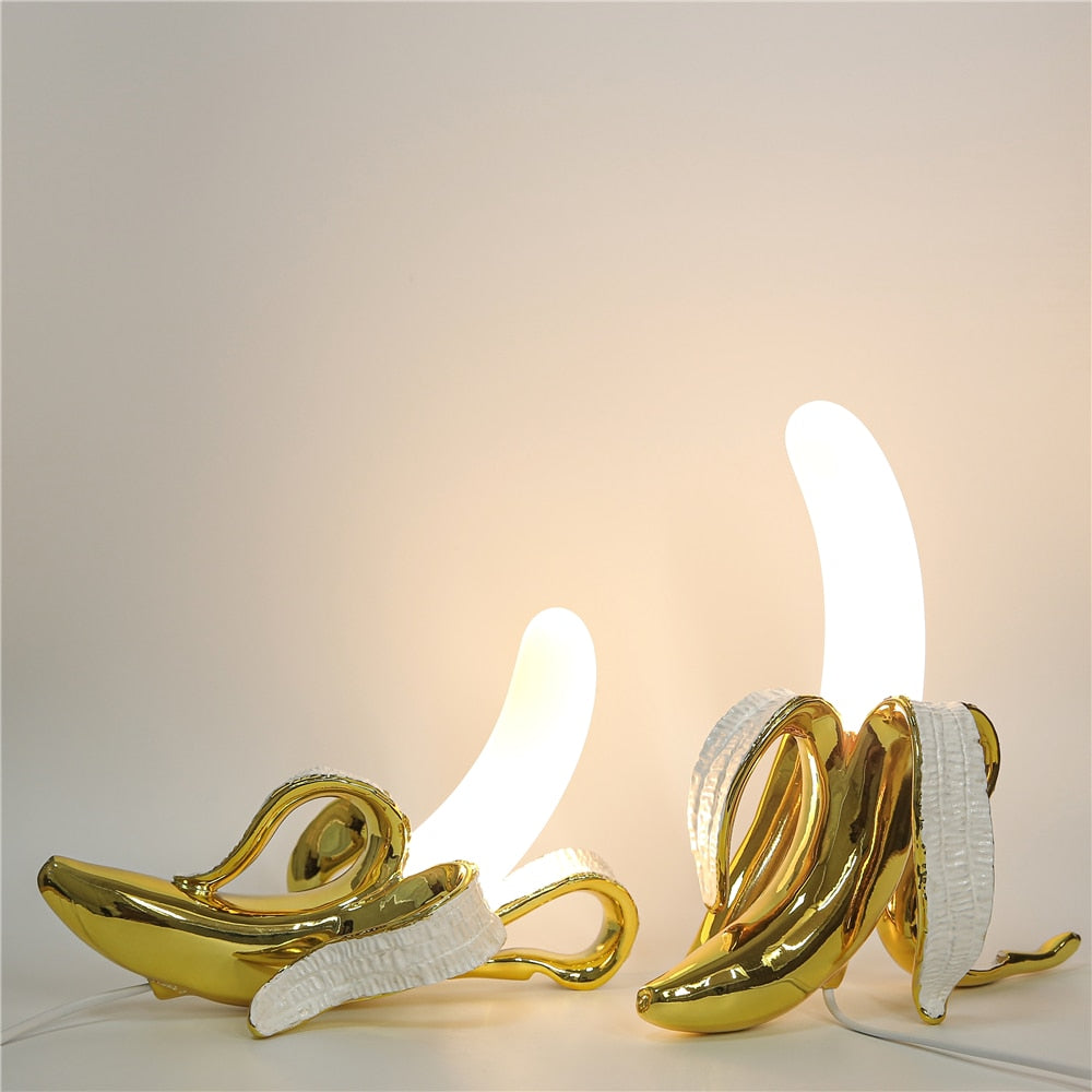 GoldenGlow Art Deco Tischlampe | Banane Design | Modern & Stilvoll | Elegante Beleuchtung