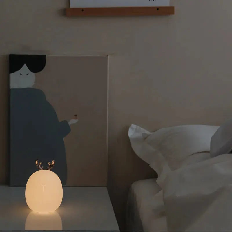 GlowCritter Nachtlampe | USB Wiederaufladbare LED Kinderlampe | Leuchtende Tier-Dekoration | Hase & Reh