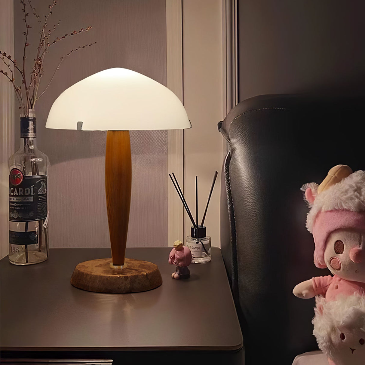 NovaGlint LED Tischleuchte | Elegantes Design | Warmweißes Licht | Leselampe & Dekoration