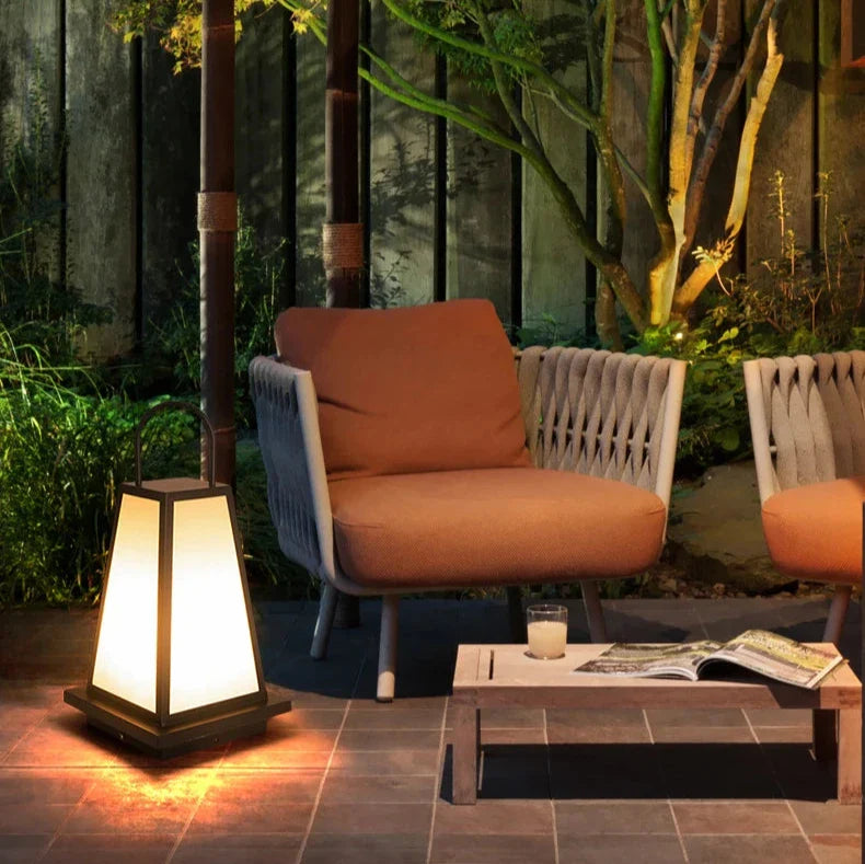 LumiVance Rasenlaterne | Wasserdichte Solarlaterne | Kabellose Gartenleuchte | Außenbeleuchtung für Hof und Terrasse