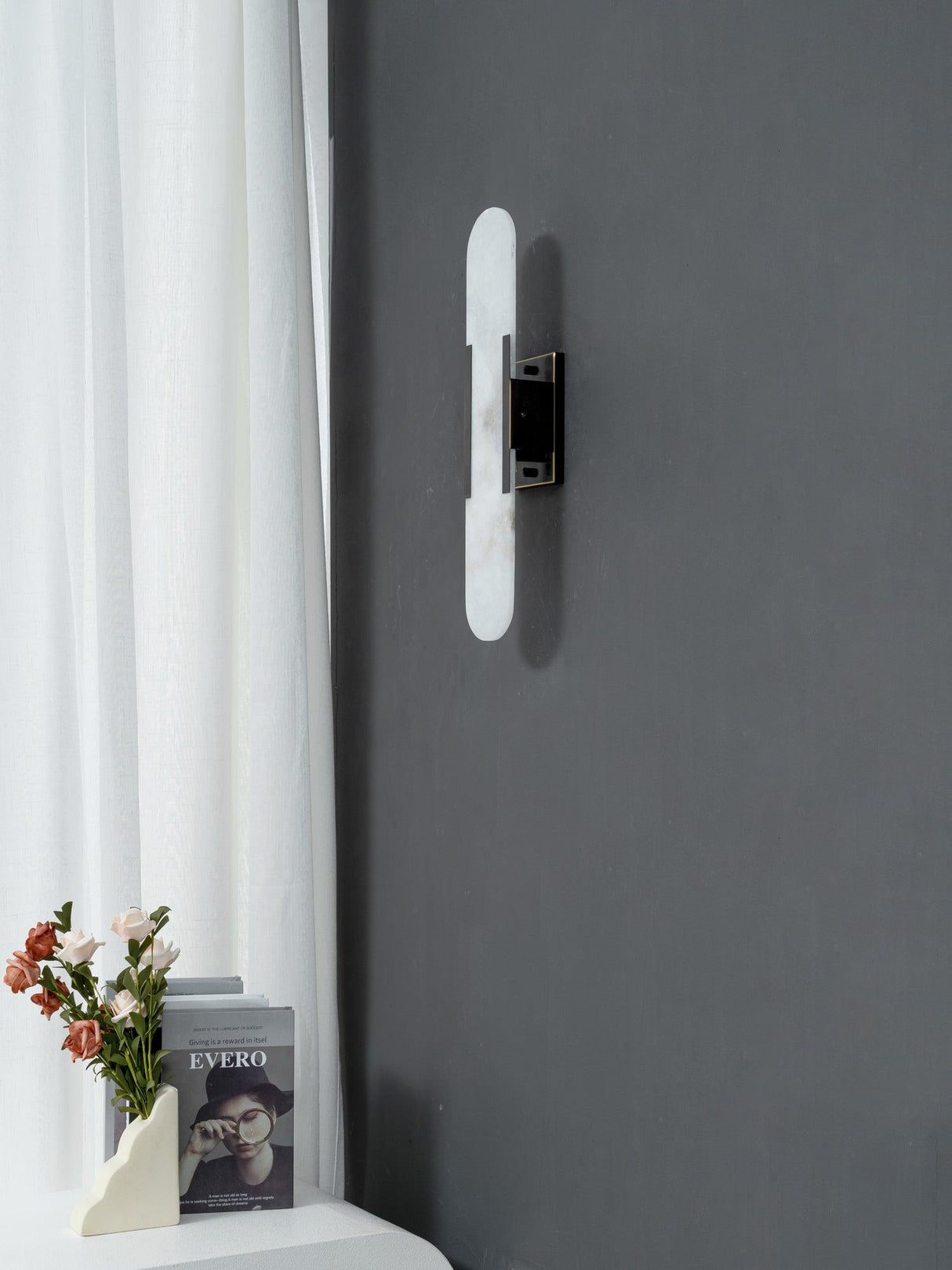 LumaSerene Langgestreckte Alabaster Wandleuchte | Modernes Design | Elegante Beleuchtung | Energieeffizient